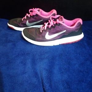 Nike flex experience rn 4